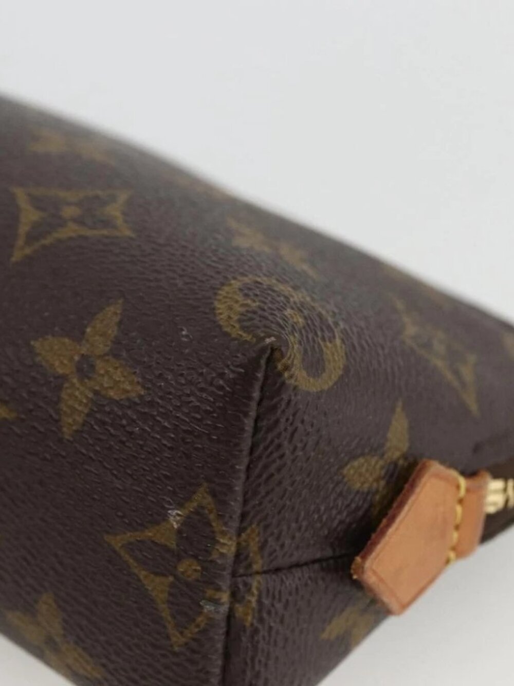 LOUIS VUITTON Monogram Pochette Cosmetic PM Pouch - Picture 9 of 15